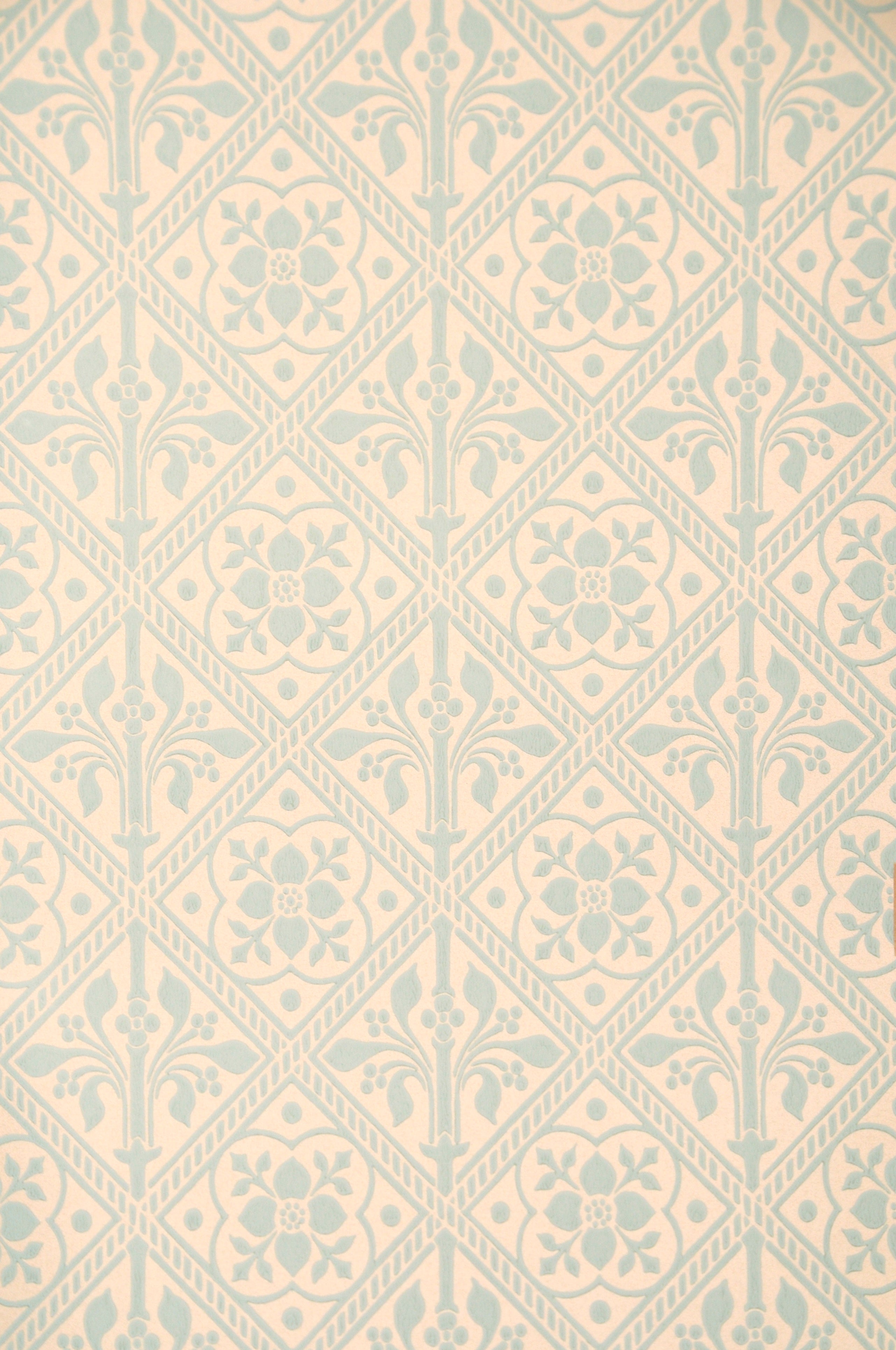 Watts 1874 Trellis Wallpaper: Luxury Gothic Wallpaper with a Classic ...